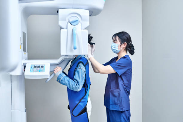 Best Emergency Gum Treatment in Mercedes, TX